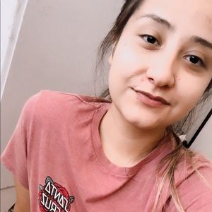 Meet your Posher, Adriana